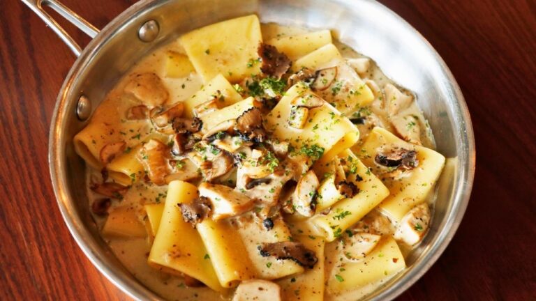 I Refused to Change the Banquet Menu. I Told Her to Eat the Mushrooms or Go Hungry.