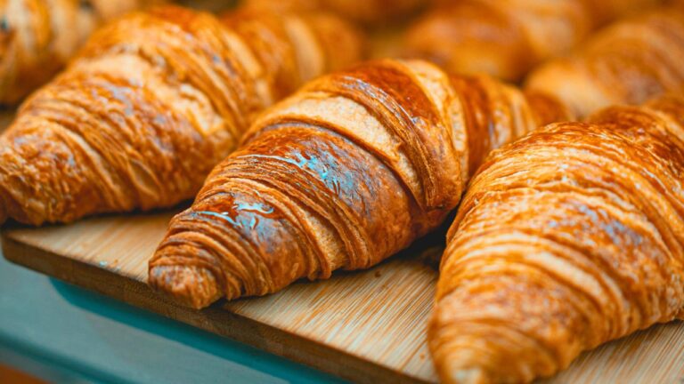 14 Iconic Dishes to Add to Your Culinary Bucket List