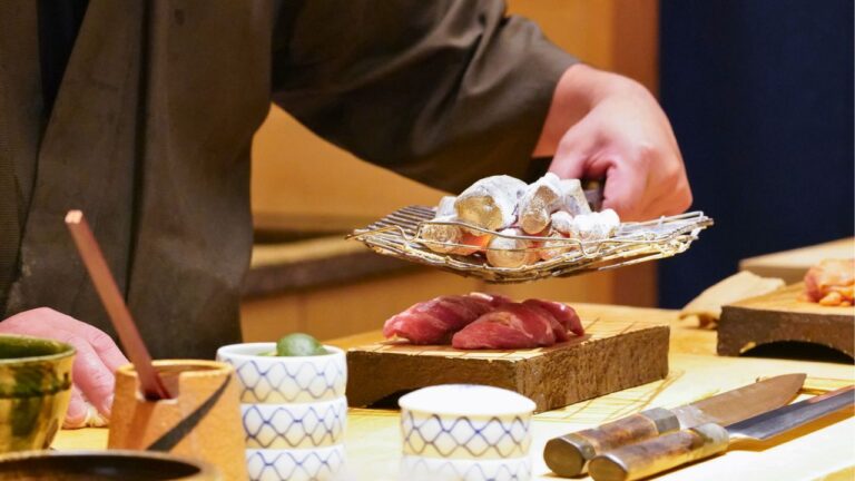 Boyfriend Demanded to Bring a Bottle of Heinz Ketchup to a $300 Omakase Dinner. I Canceled the Reservation.