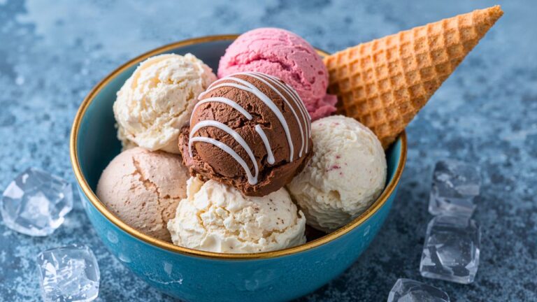 I Treated Her to a Feast. She Called Me ‘Greedy’ for Ordering Two Scoops of Ice Cream on Her Tab.