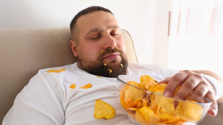 My Boyfriend Banned Salt From My Cooking, Then Ate 8 High-Sodium Snacks. Now He’s on a Chore Strike.