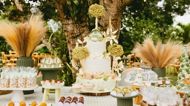 Aunt Stormed Out of Our Wedding After Demanding We Label the Cake so Guests Wouldn’t Get ‘Tricked’ by Vegan Food