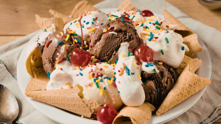 Grandma Lectured Her Grandson Over a $3 Sundae. So Mom Drove Her Home and Bought the Kids the Promised Treats.