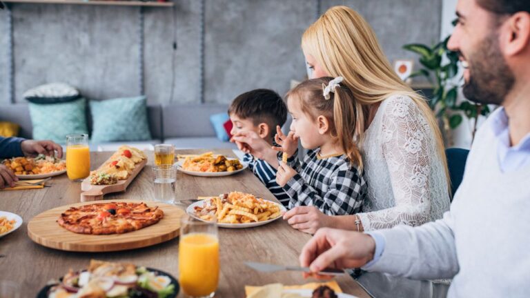 Pregnant Mom is Terrified After Her MIL Regularly Defrosts Meat in Melting Plastic for the Kids. She’s Scared to Speak Up.