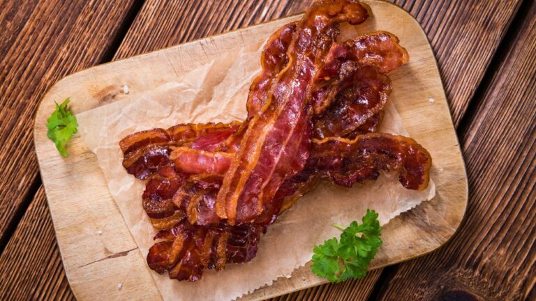 Daughter Stole Her Brother’s Breakfast, Tasted Bacon Grease, and Accused Me of Tricking Her. Now, She Cooks for Herself.