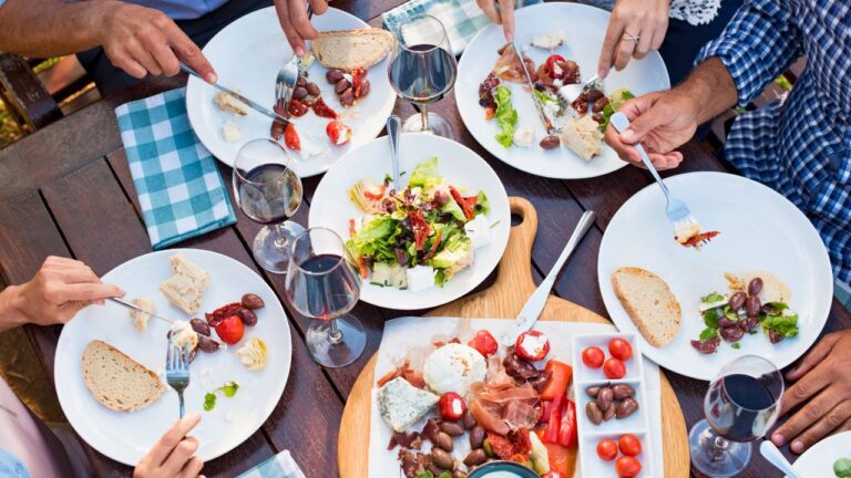 After Hearing About My Work Bonus, a Couple Refused to Pay Their $100 Dinner Share, Saying I Could Afford It.