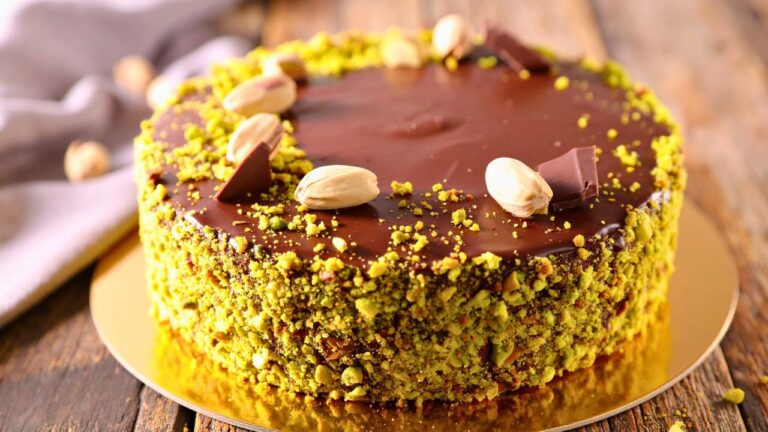 She Baked a Nut Cake for an Allergy-Safe Party. I Banned Her When She Told Me to ‘Just Not Eat It’.