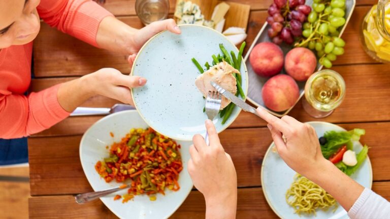 Her Roommate Generously Cooked Dinner for Free. Then She Nickel-and-Dimed Her Over a 50-Cent Soda.