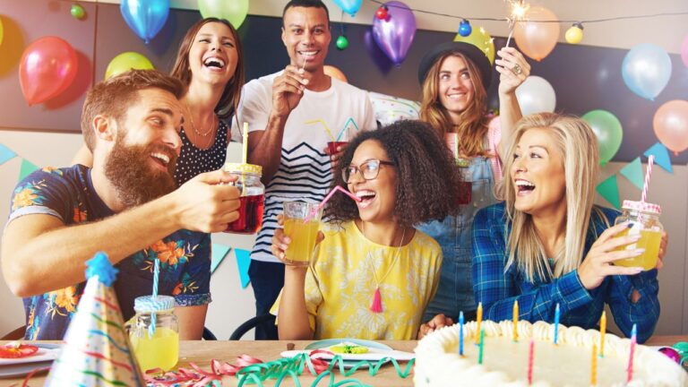 My Friend Bought Drinks For Random Men At A 21st Birthday Dinner, Then Expected Me To Split The $375 Bill