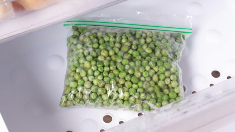 Husband Blew Up My Phone Over a Bag of Frozen Peas. He Later Accused Me of Trying to Ruin His Potluck Salad.