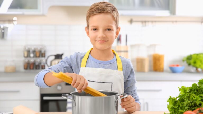 My Parents Called My Cooking ‘Showing Off.’ I Flipped the Script With Zero-Effort Boiled Meat and Now They’re Furious.