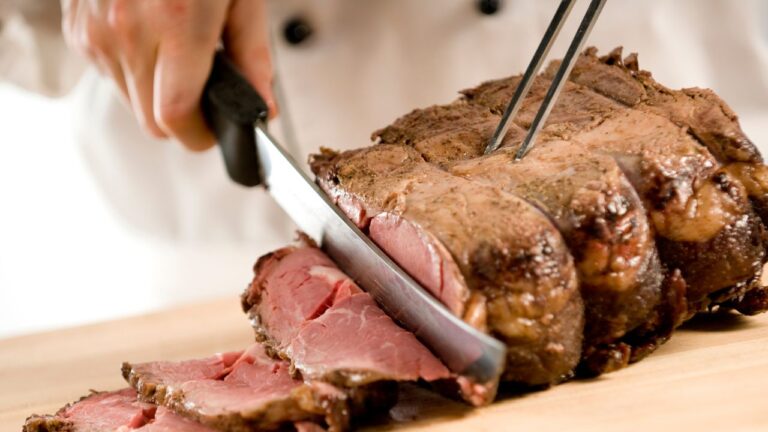 A Rude Customer Demanded The Rarest Prime Rib At My Grocery Store Station, So I Told Him No Arguing Means No Beef