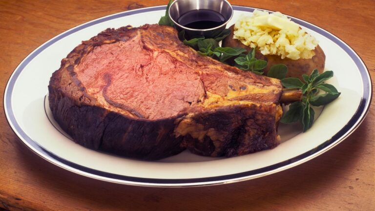 I Skipped My Husband’s Promotion Dinner Because His Favorite Restaurant Didn’t Have Food I Wanted