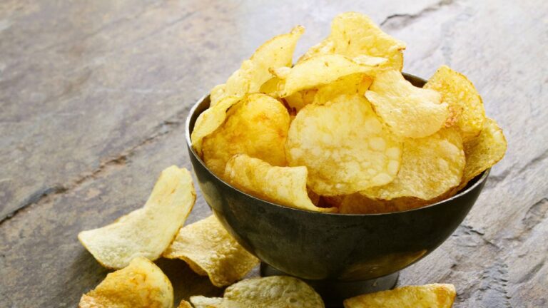 MIL Said She ‘Wasn’t a Personal Cook’ and Left My Son to Eat Only Snacks for 4 Days. My Wife Thinks I Ruined Our Vacation.