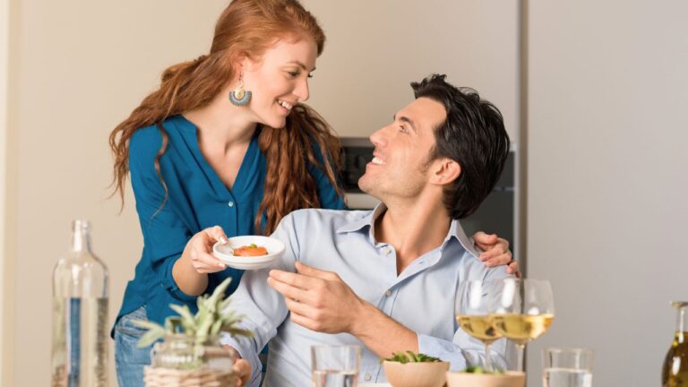 My Boyfriend Wouldn’t Cover My Meal After I Lent Him Money and Got Robbed the Same Day