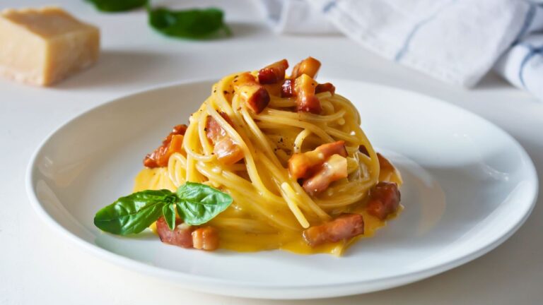 My Mother-In-Law Secretly Put Bacon In Dinner To “Teach” My Jewish Children A Lesson