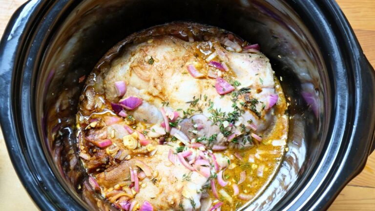 My Vegan Roommate Demanded I Stop Using My Slow Cooker Because My Chicken Smelled Like “Dead Animals”