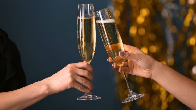 The Waiter Offered “Celebratory” Champagne For My Boyfriend’s Birthday, Then Charged Us $70 A Glass