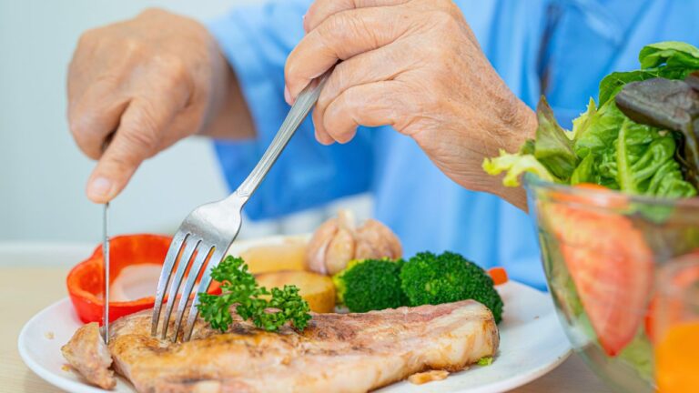MIL Grew Violently Sick After Her Son Forced Her to Eat Wife’s Cooking