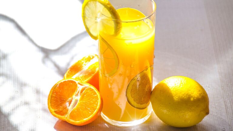 My Mom Made Us Leave A Restaurant Because It Had No Lemon Juice, Then Ordered Orange Juice Somewhere Else