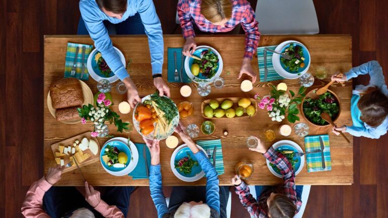Woman Boycotts Friend’s Potluck After Being Told to Cook Expensive Dish Because Another Guest ‘Can’t Cook’