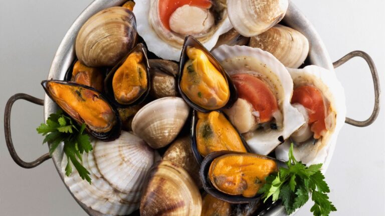 Shellfish Allergic Coworker Fumed That Our Takeout Order Would Kill Her, Then She Admitted She Has No EpiPen