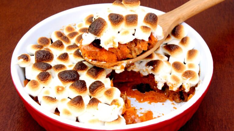 My Dad Refuses To Retire A Thanksgiving Casserole That Could Send His Kids To The ER
