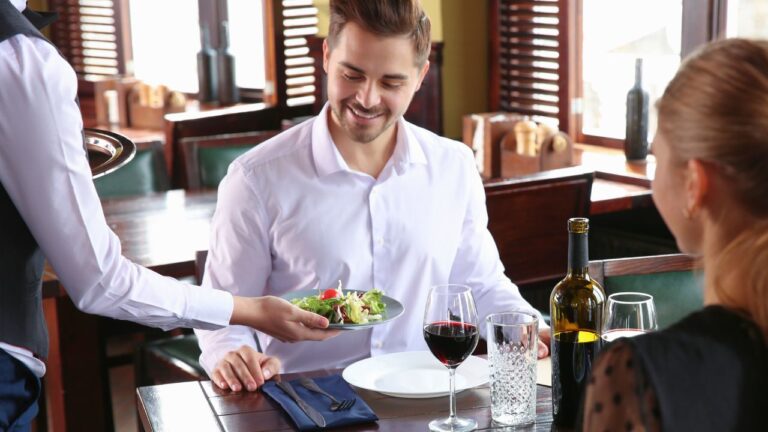 I Tipped 18% at a Casual Restaurant Due to Lackluster Service, Then My Friend Shouted at Me and Stormed Out Over the Check