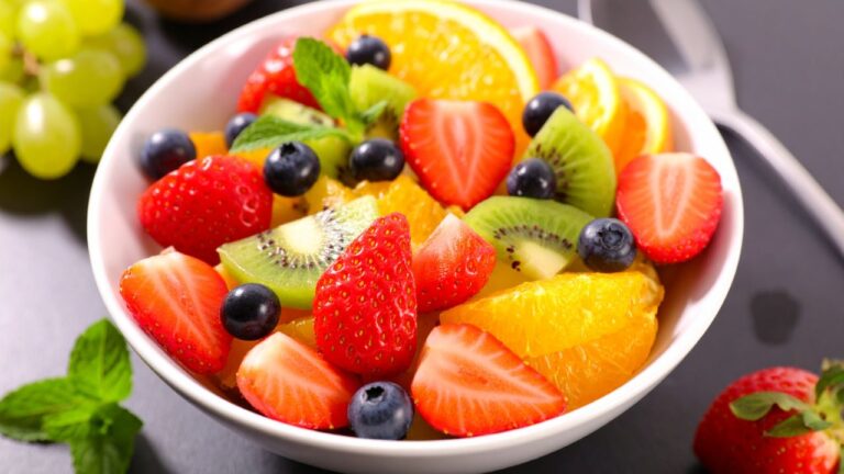 My Family Stopped Inviting Me to Cookouts After I Went Vegan So I Took the Whole Fruit Bowl at Dessert