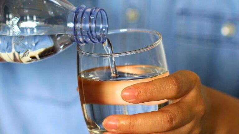 My Husband Berated Me for Ordering a €4 Bottle of Water on Our €4,000 Luxury Vacation